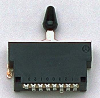 Switch - 3-way switch w plastic case (YM-30)