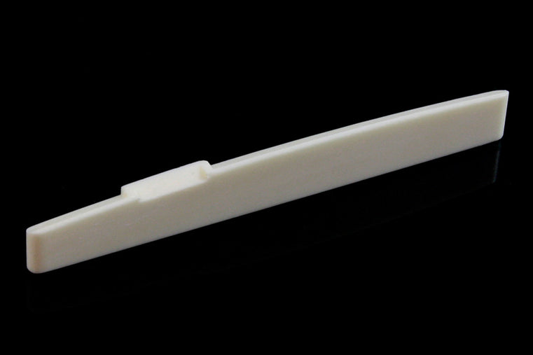 Allparts Compensated bone saddle for Taylor® guitars (71mm x 3.2mm x 9.5mm)