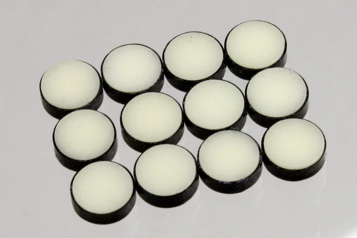 Allparts Glow-in-the-dark 6.35 mm Fretboard Dots