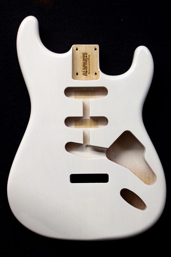 Guitar body - replacement body for Strat® - Finished - See through white